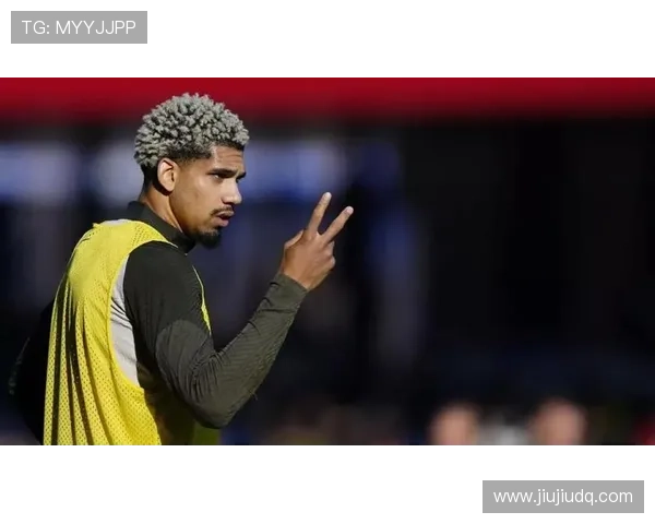 巴萨官方:阿劳霍今日已回到球队基地继续恢复